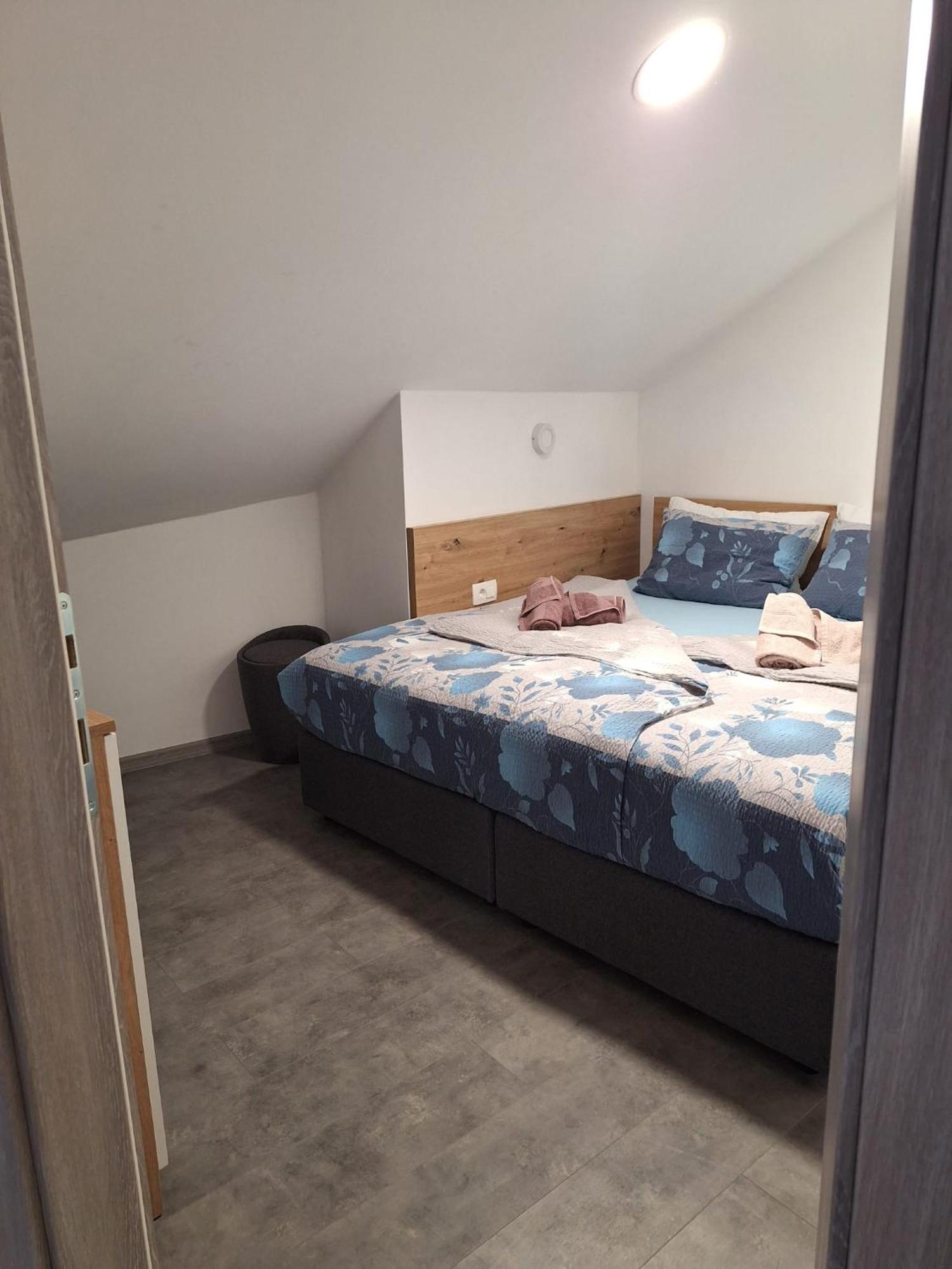 Apartmani Venecia Prozor Exteriör bild